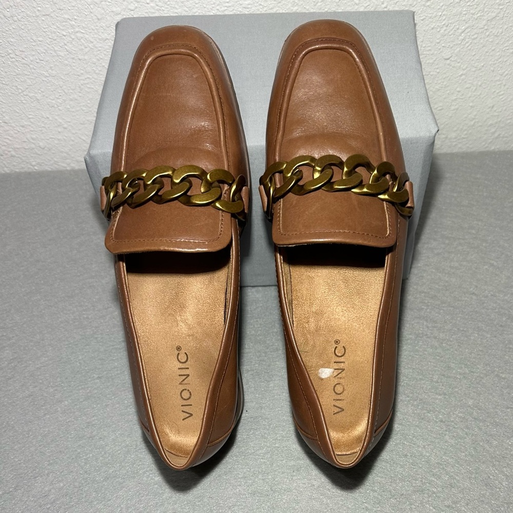 Vionic Mizelle Leather Chain Loafers - Picture 3 of 9